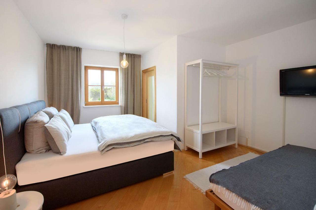 La Vinea Apartment Caldaro Luaran gambar