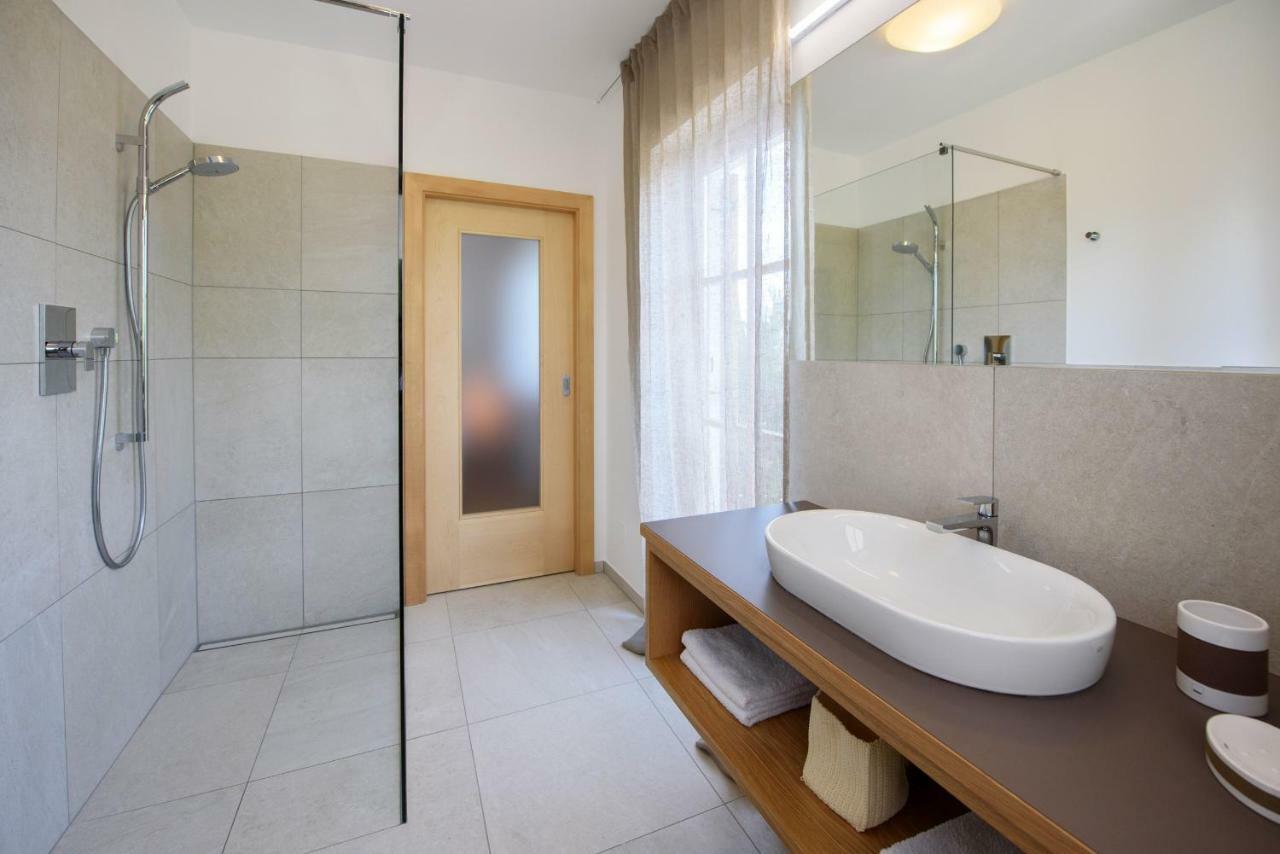 La Vinea Apartment Caldaro Luaran gambar